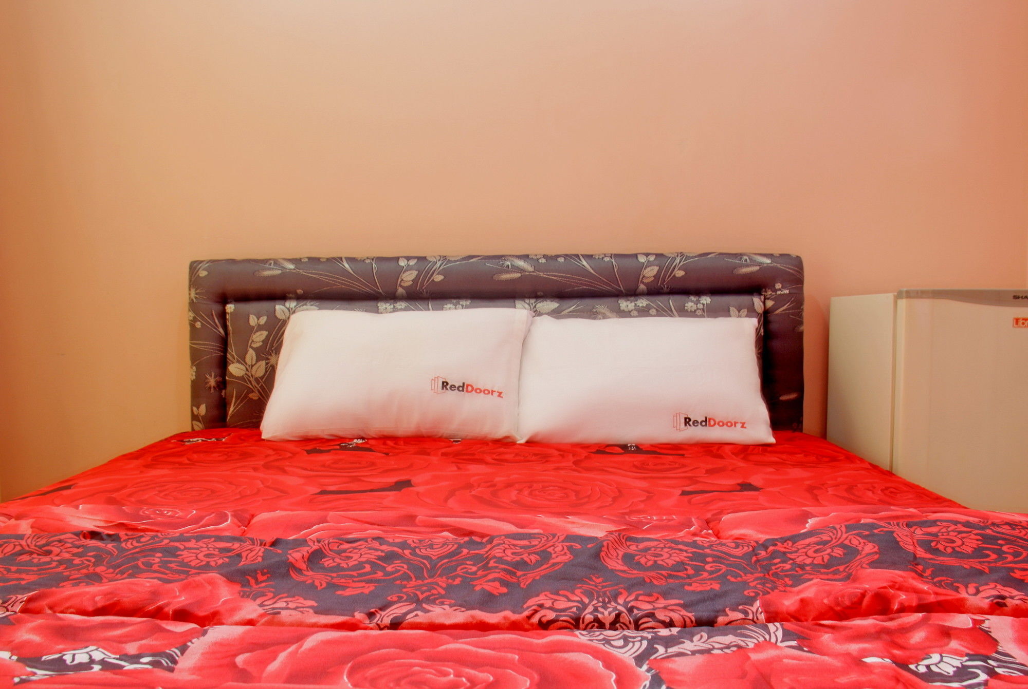 Reddoorz Near Hyperpoint Pasteur Hotel Bandung Bagian luar foto